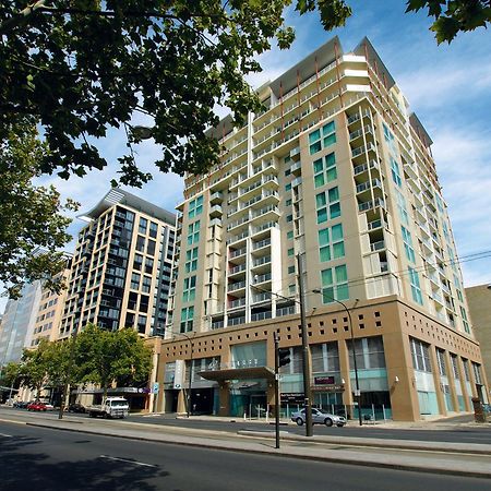 Oaks Adelaide Embassy Suites Exteriör bild