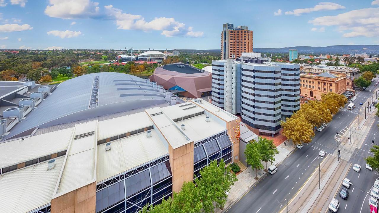 Oaks Adelaide Embassy Suites Exteriör bild