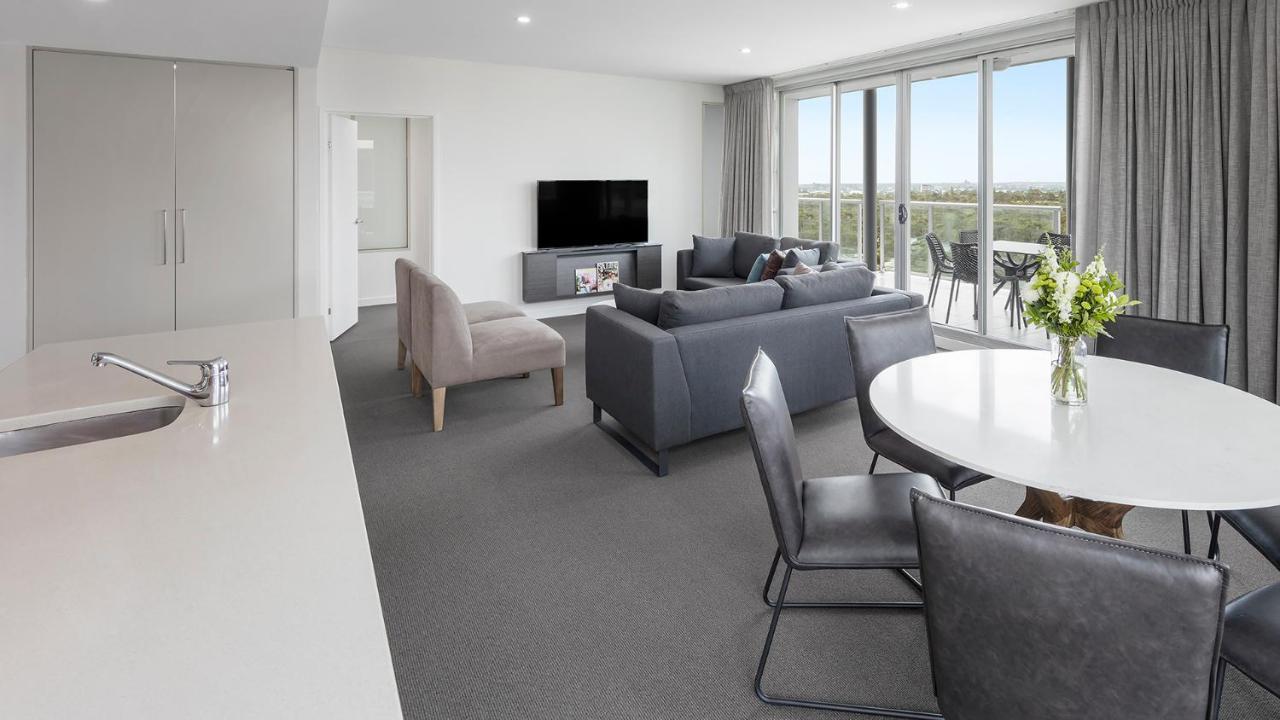 Oaks Adelaide Embassy Suites Exteriör bild