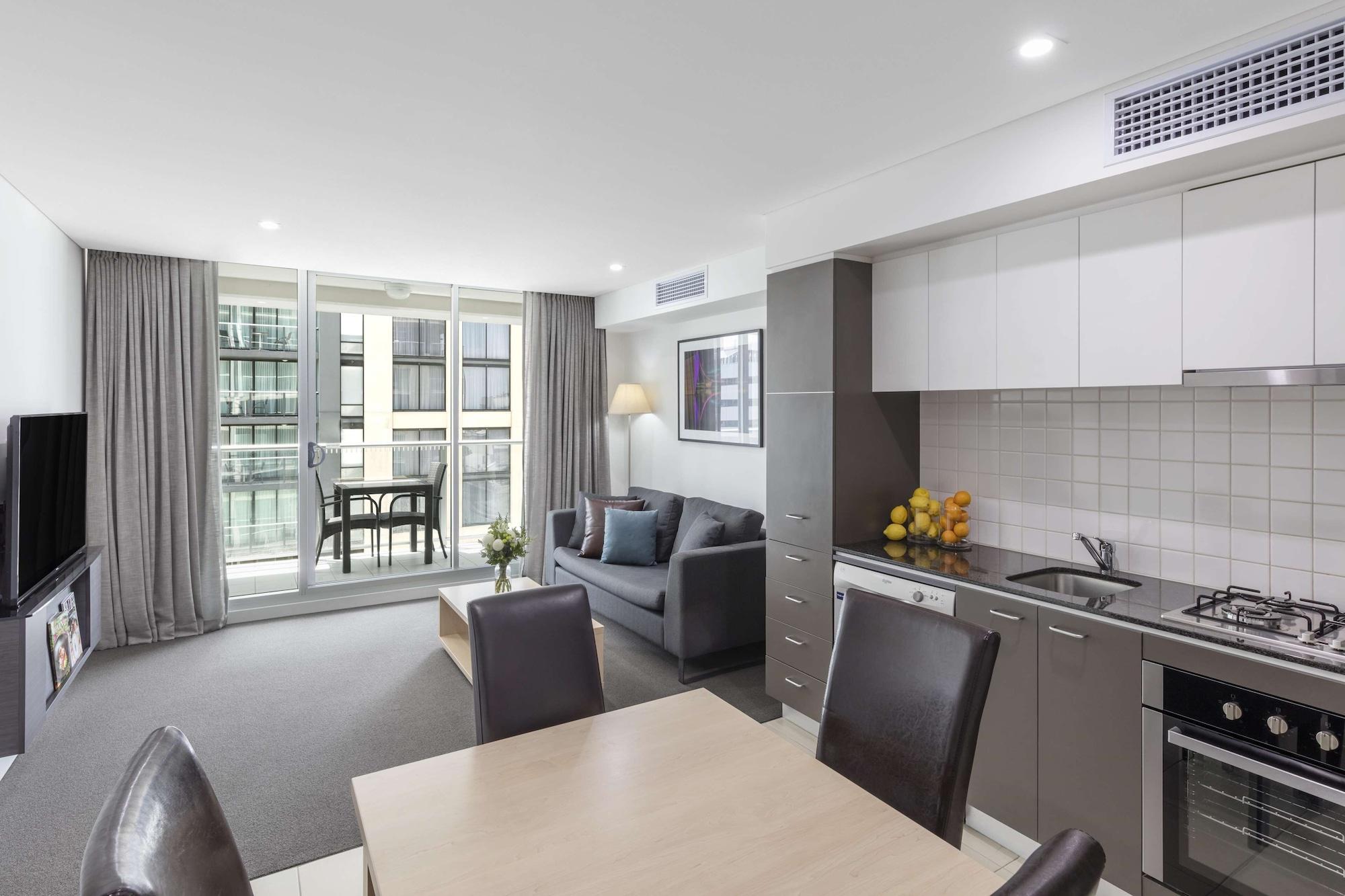Oaks Adelaide Embassy Suites Exteriör bild