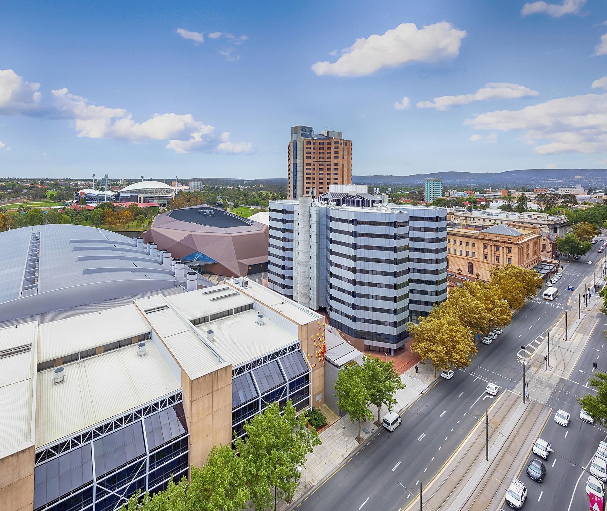 Oaks Adelaide Embassy Suites Exteriör bild