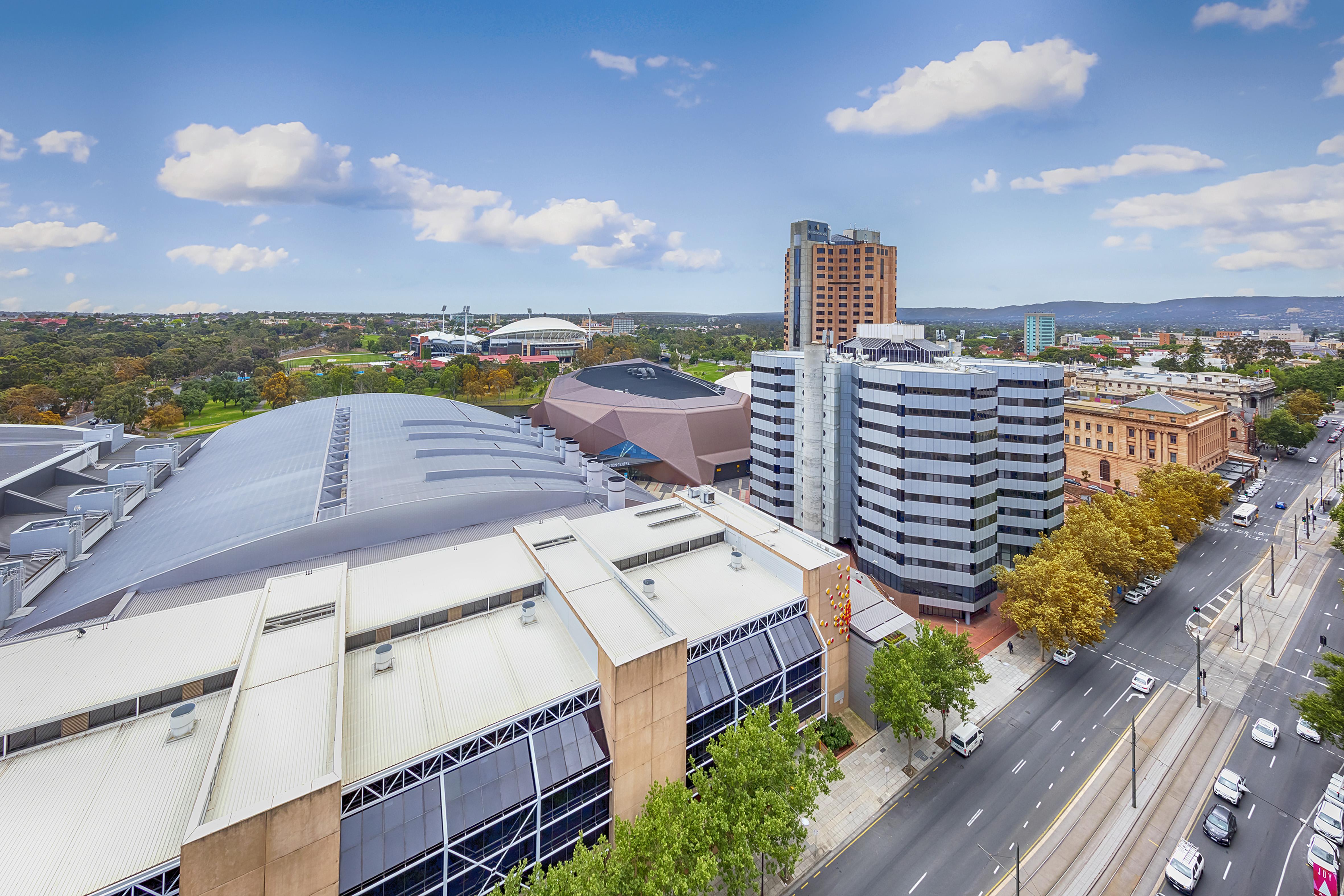 Oaks Adelaide Embassy Suites Exteriör bild