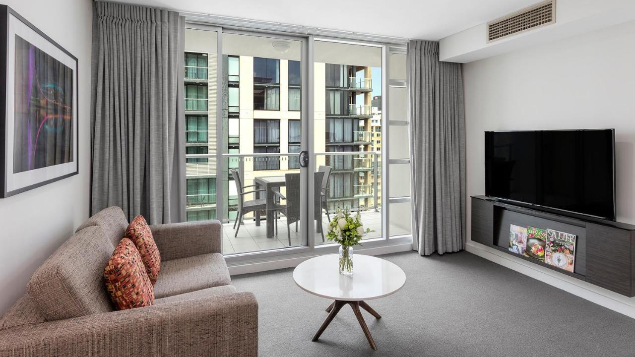 Oaks Adelaide Embassy Suites Exteriör bild