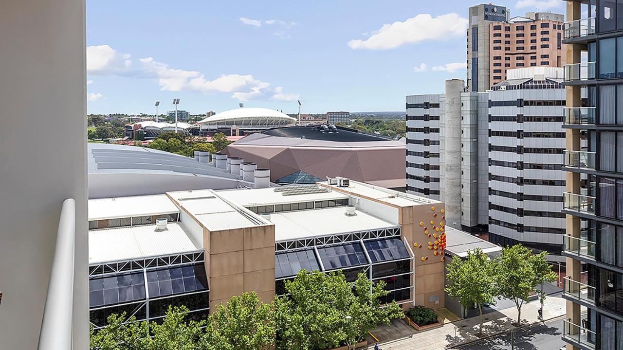Oaks Adelaide Embassy Suites Exteriör bild