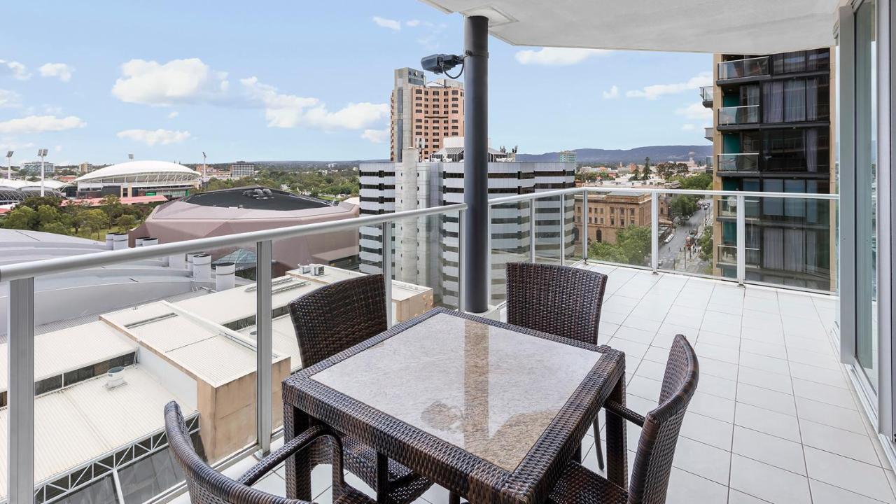 Oaks Adelaide Embassy Suites Exteriör bild